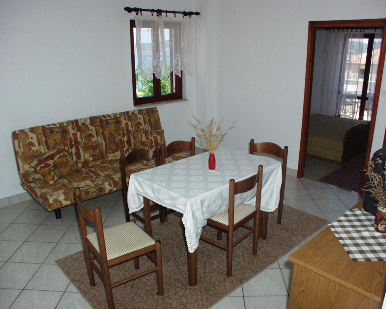 Apartments By The Sea Pisak, Omis - 658 Mimice Room photo